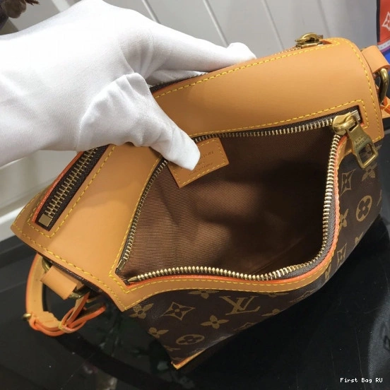 First bag VUITTON SLANTING LOUIS 0806